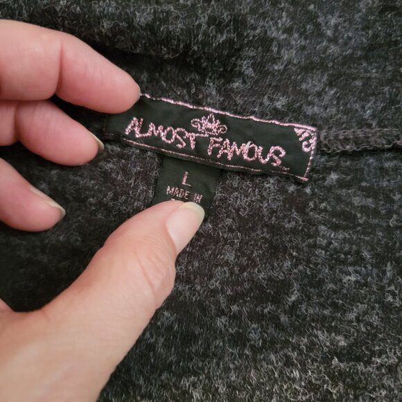 Almost Famous Women's Grey Cowl Neck Lace Insert Short Sleeve Sweater - Picture 11 of 13